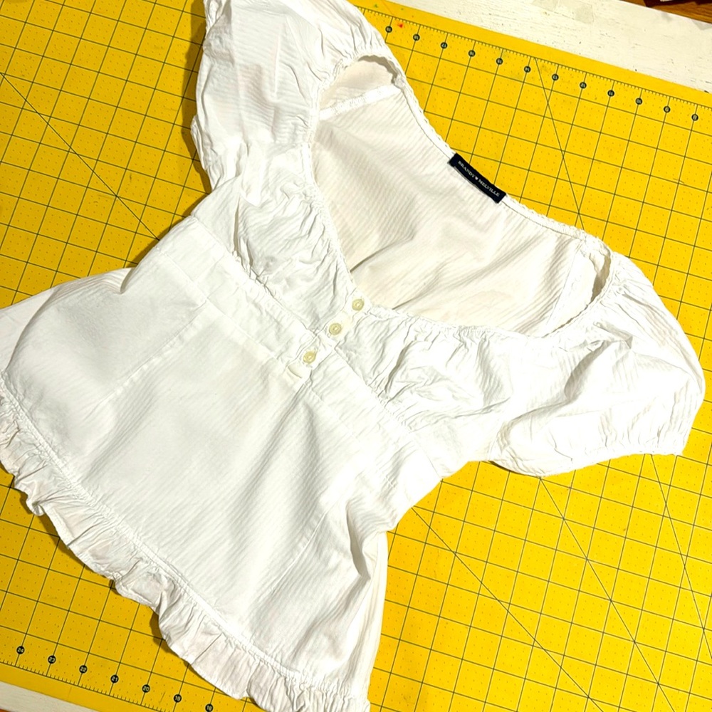BRANDY MELVILLE . White blouse. As new.